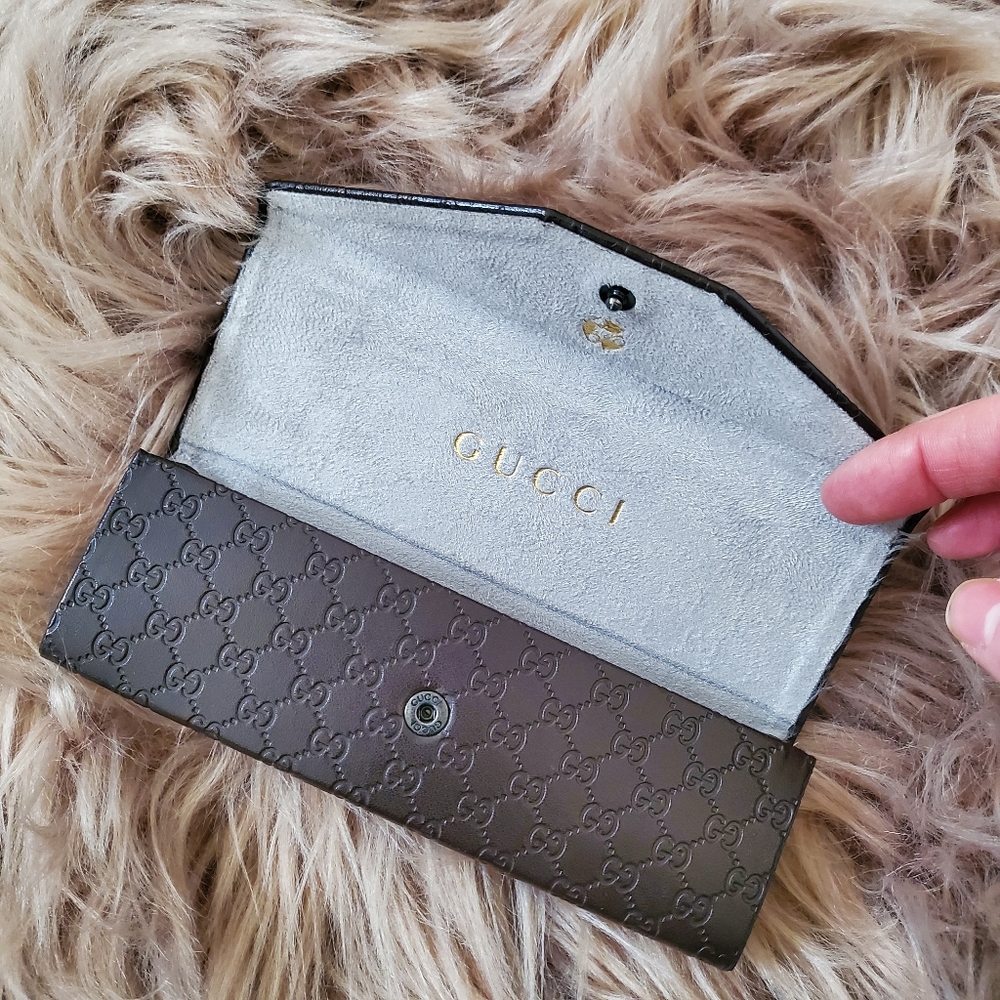 Gucci sunglasses case